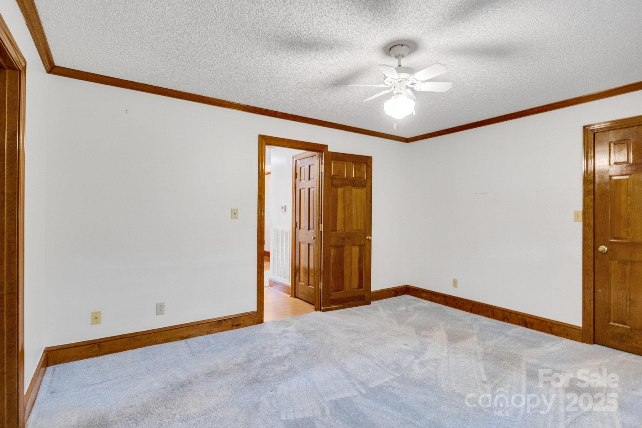 704 Colby Circle Property Photo 16