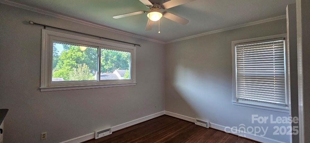 513 Webster Place Property Photo 19