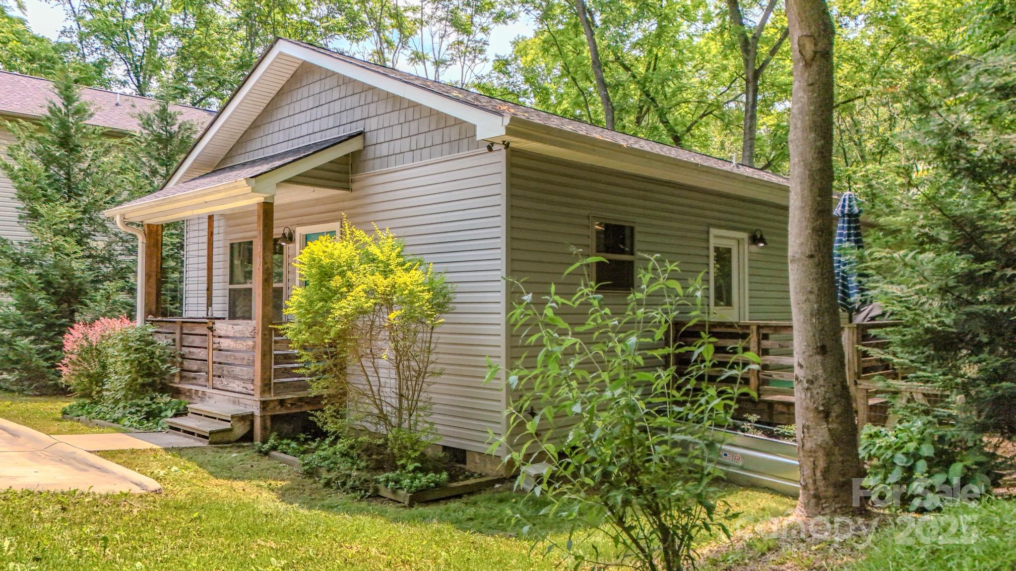 136 Old County Home Road Property Photo 2