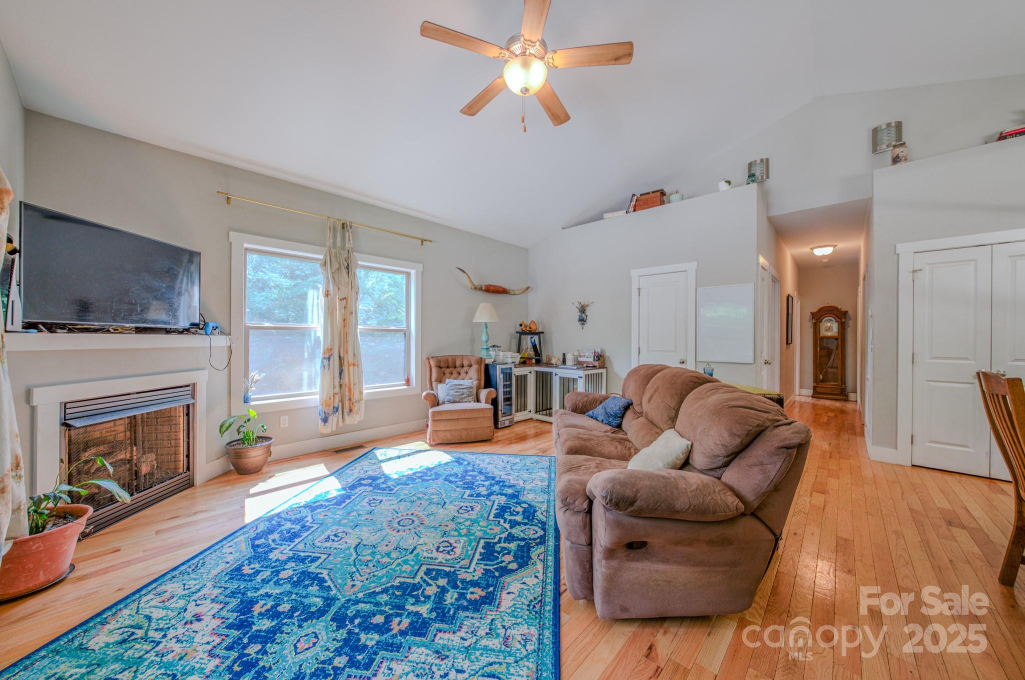 136 Old County Home Road Property Photo 4