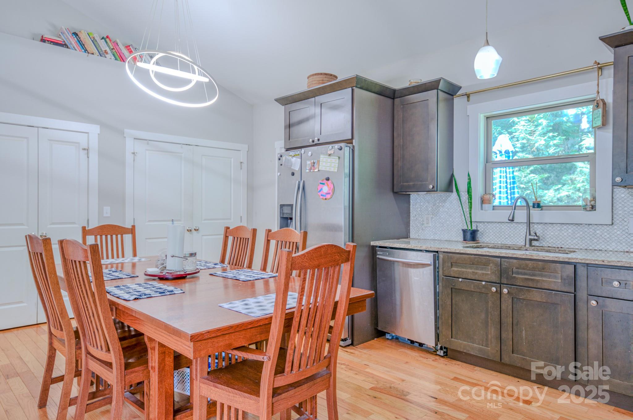 136 Old County Home Road Property Photo 11
