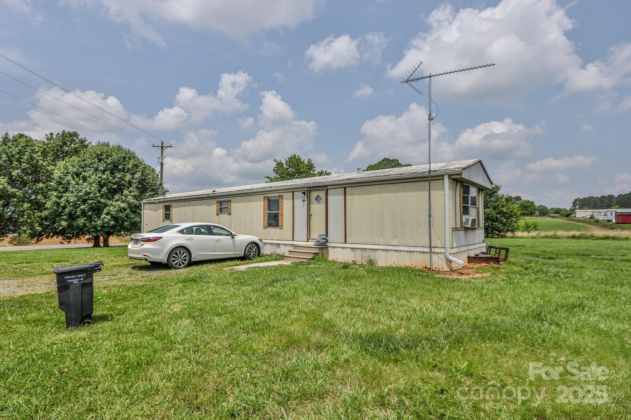 1105 Cabana Lane Property Photo 14