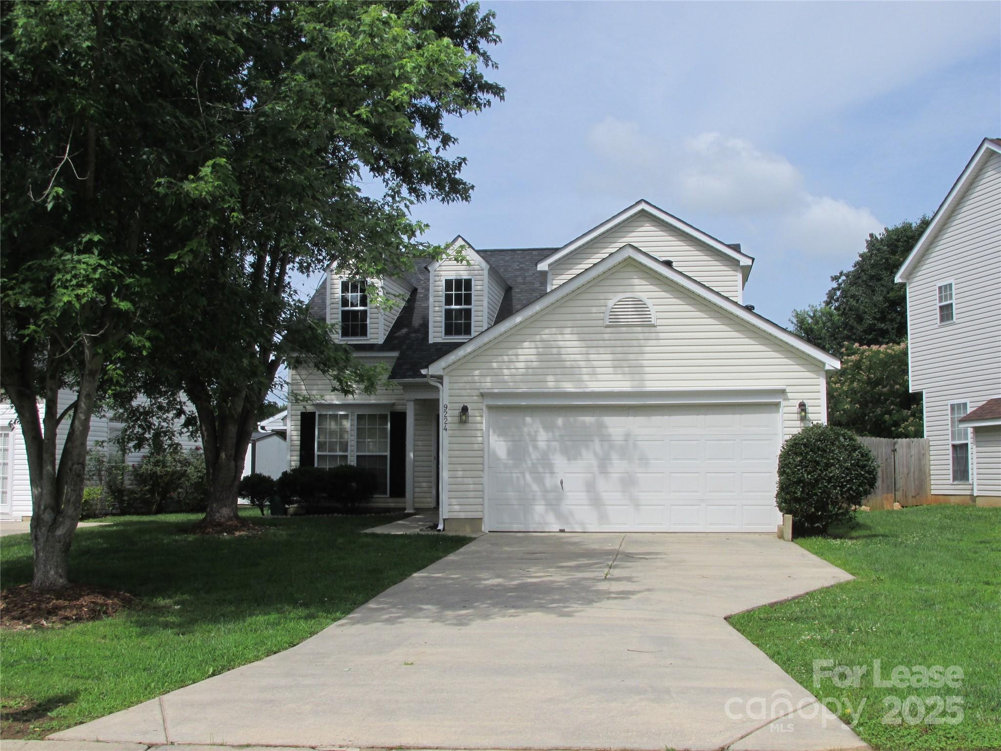 9224 Shenington Place Property Photo 1