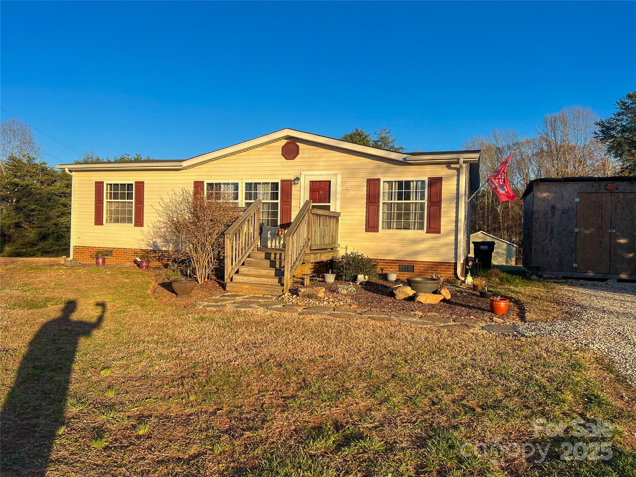 110 Dorothy Lane Property Photo 5