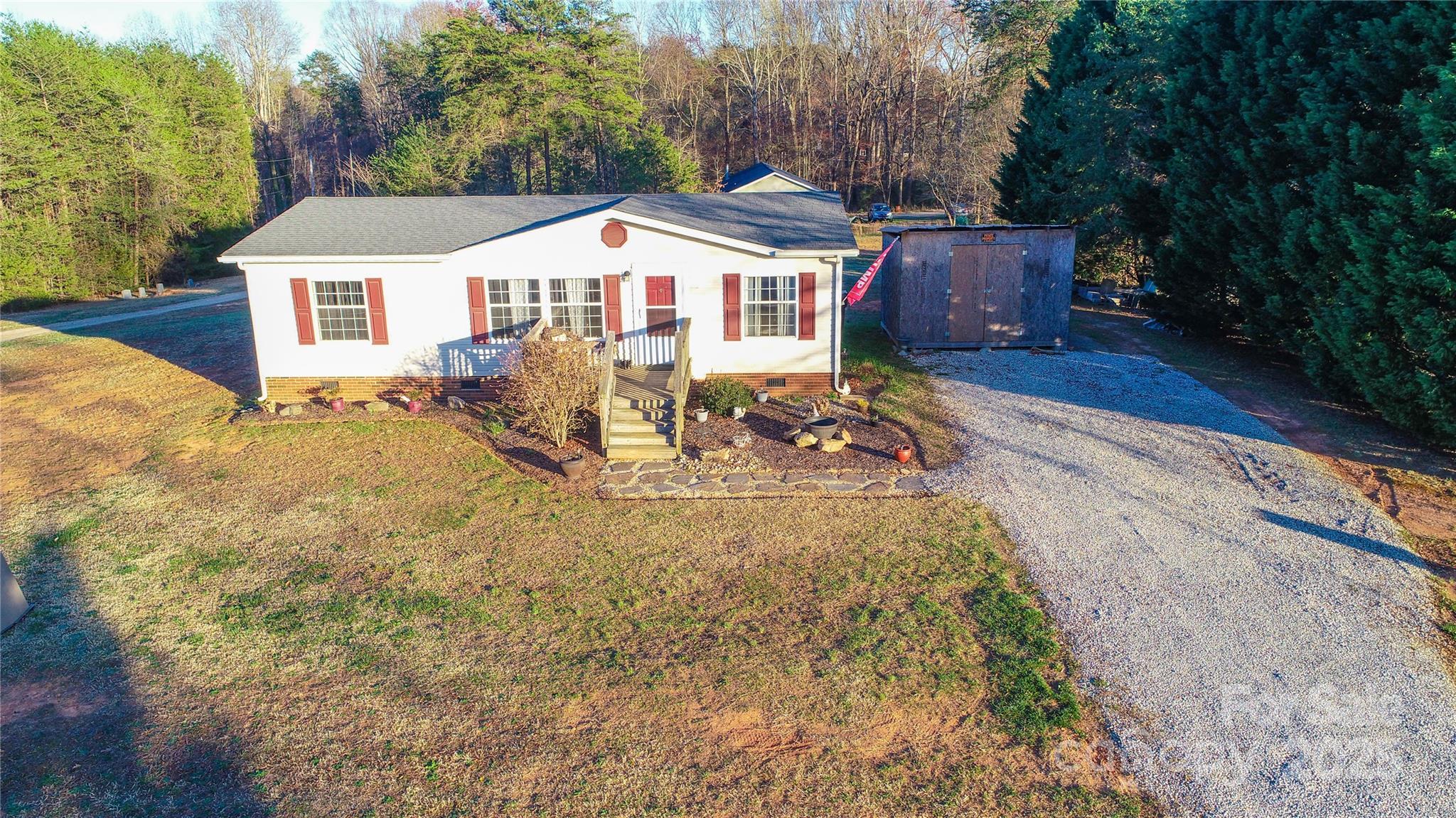 110 Dorothy Lane Property Photo 8