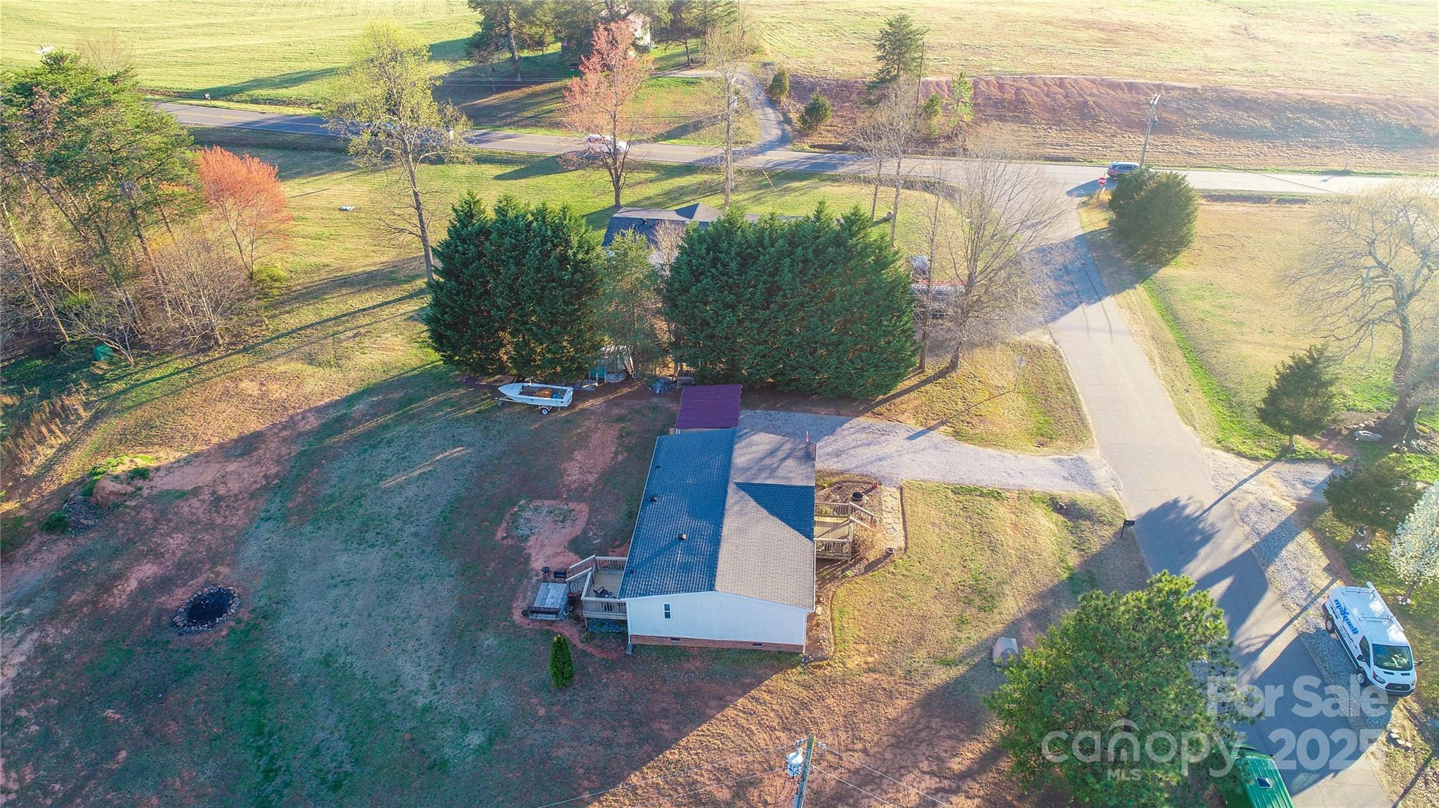 110 Dorothy Lane Property Photo 9