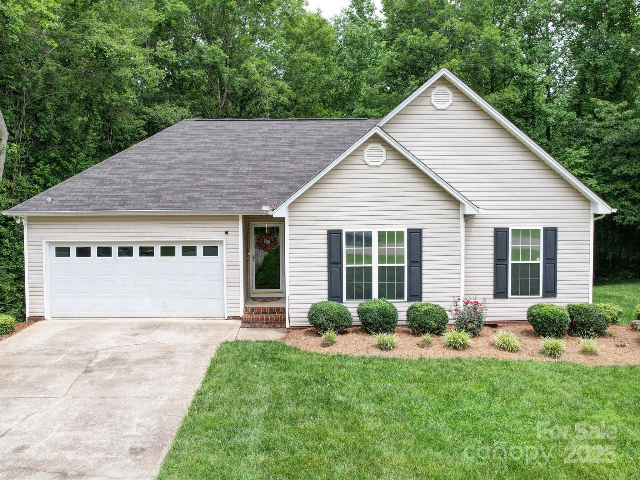 727 Cove Road Property Photo 1