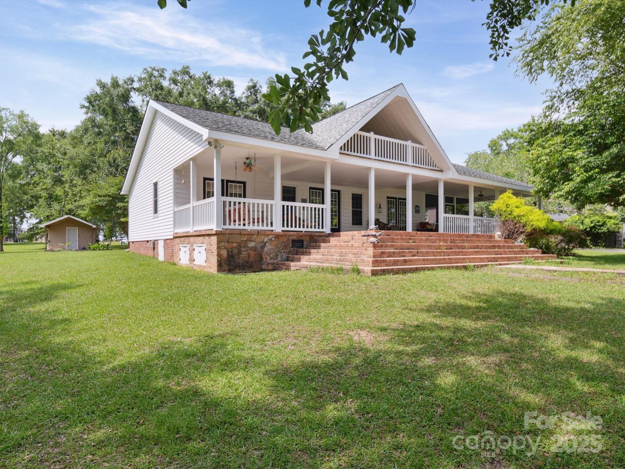 2442 Singleton Point 67 Property Photo 1