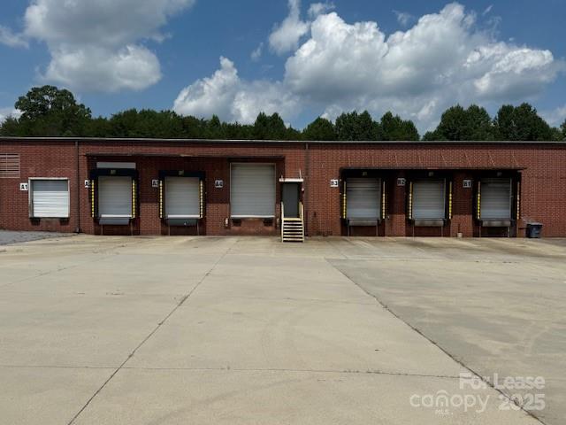 106 Somerset Drive Property Photo 2