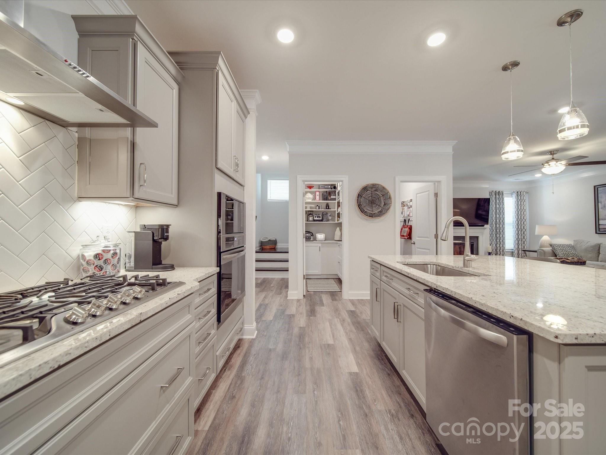 647 R L Stowe Road Property Photo 12