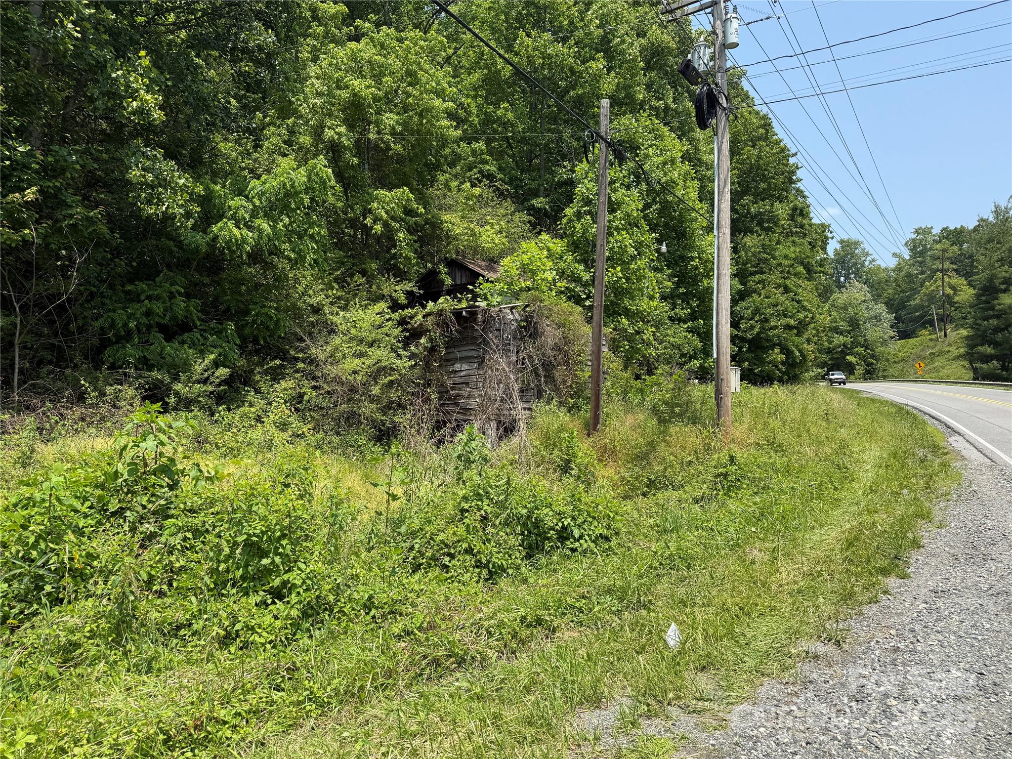 12055 Us 25-70 Highway Property Photo 3