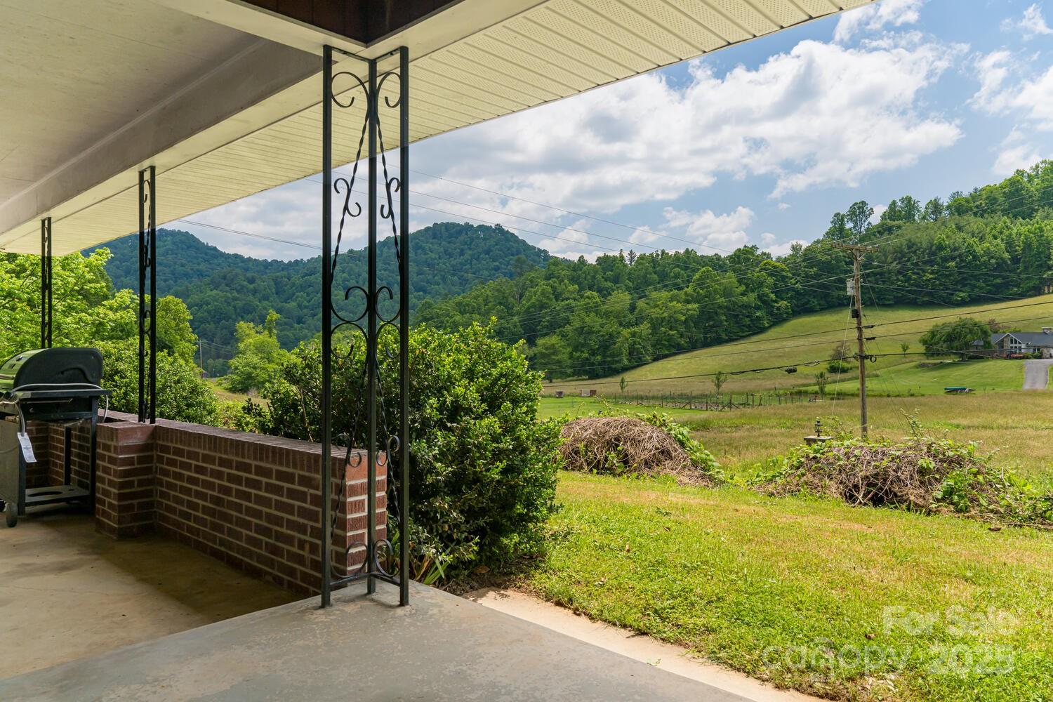 546 Scronce Creek Road Property Photo 6