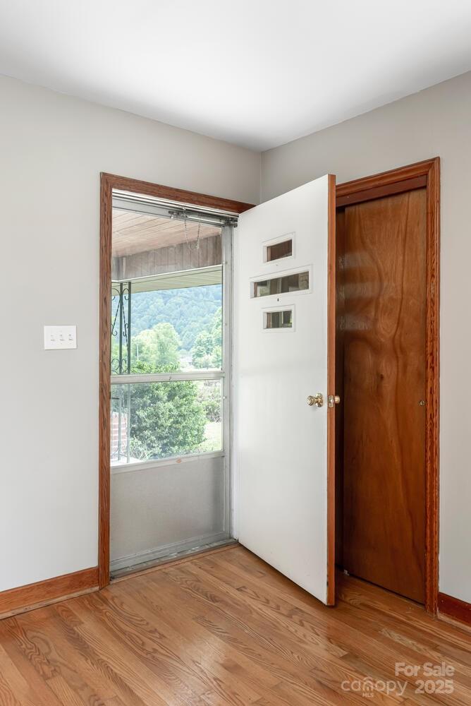 546 Scronce Creek Road Property Photo 9
