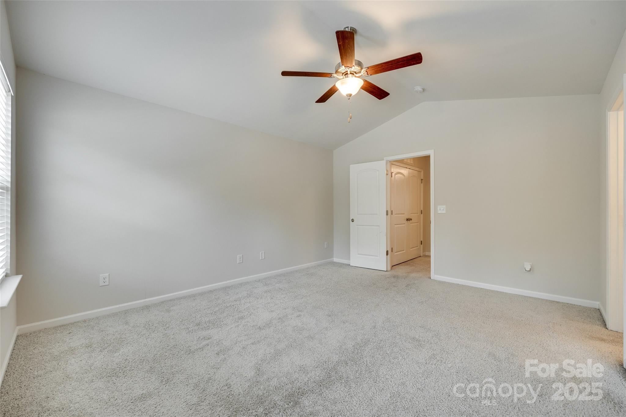 463 W Barr Street Property Photo 16