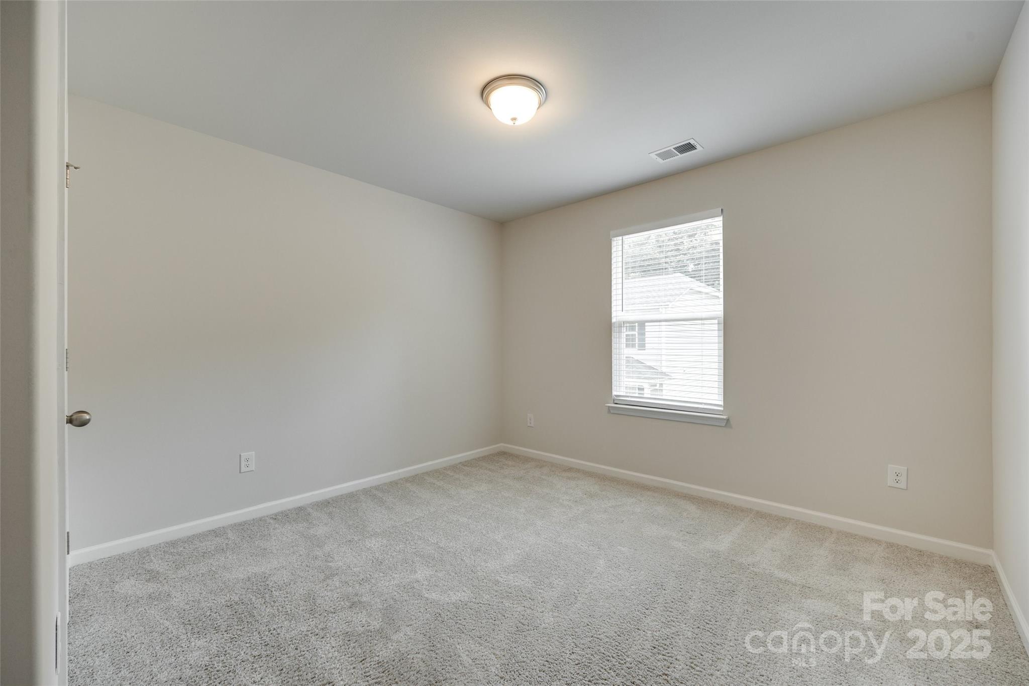 463 W Barr Street Property Photo 19