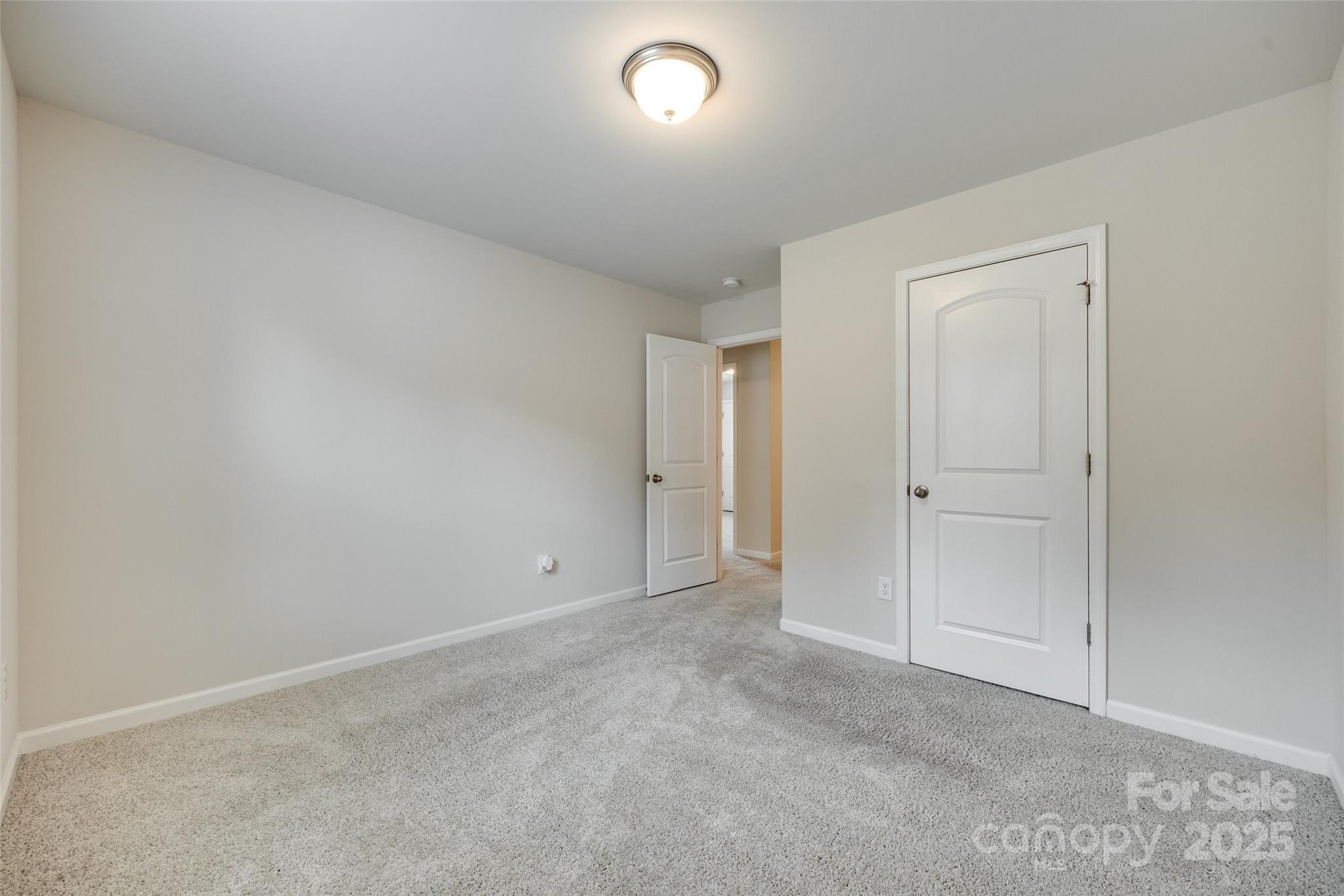 463 W Barr Street Property Photo 20
