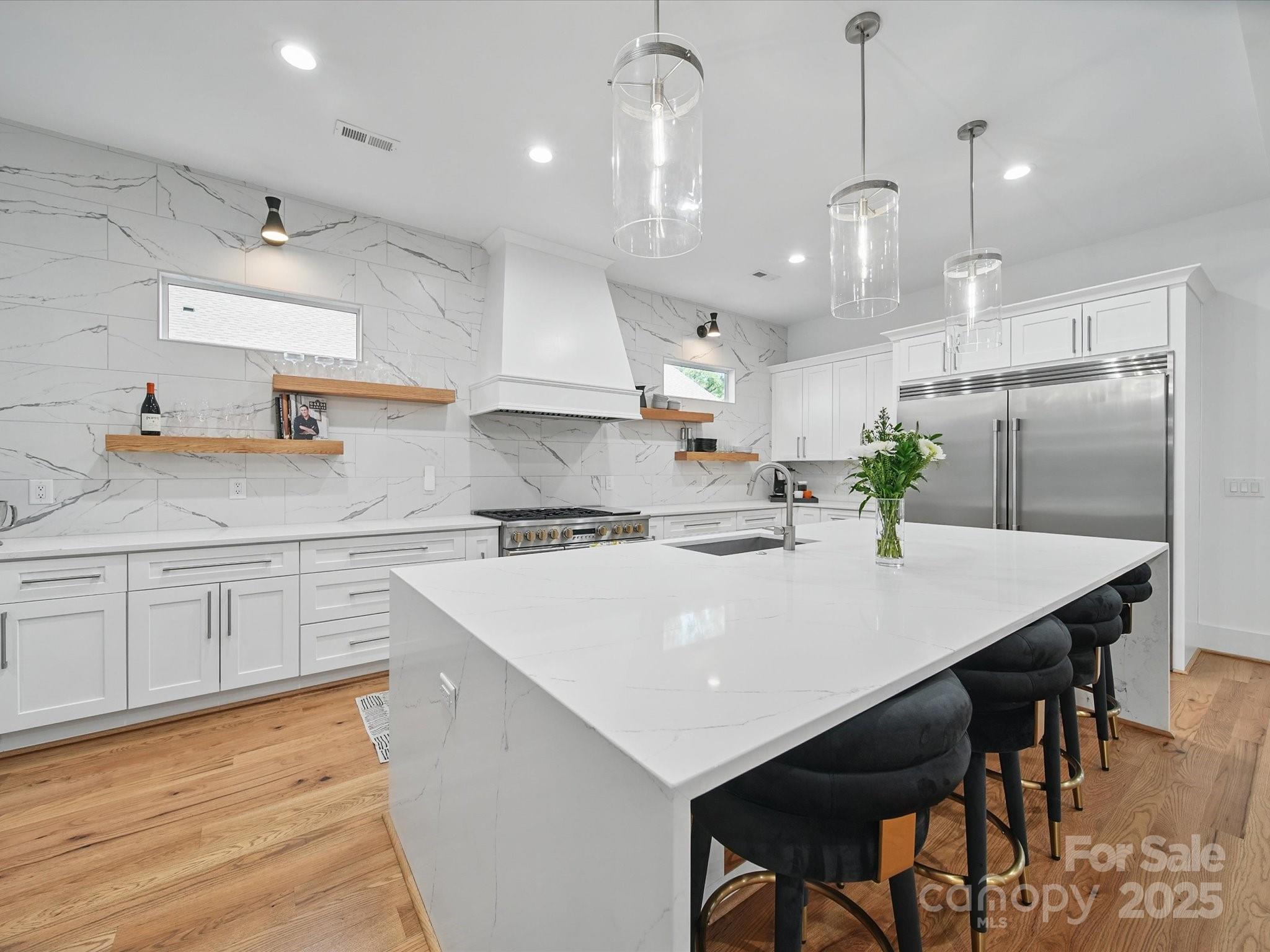 708 Cross Trail Drive Property Photo 5