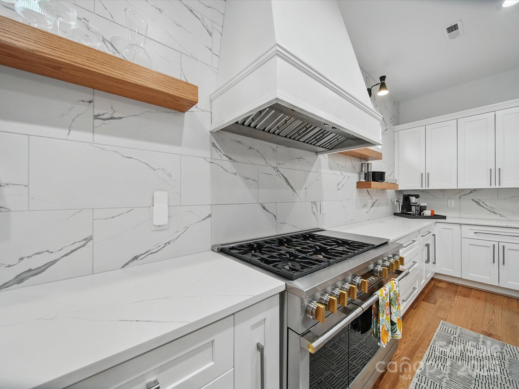 708 Cross Trail Drive Property Photo 8