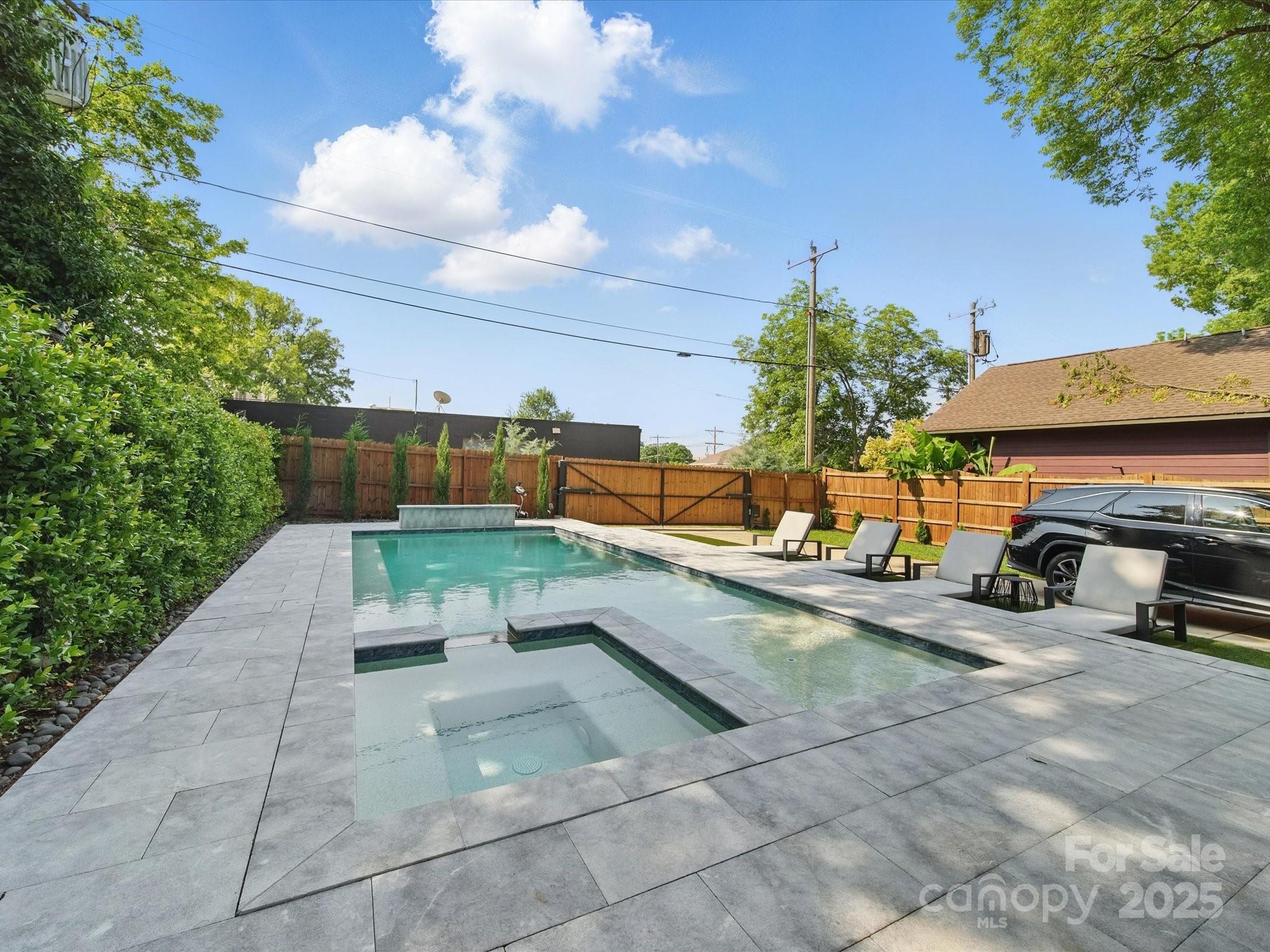 708 Cross Trail Drive Property Photo 19