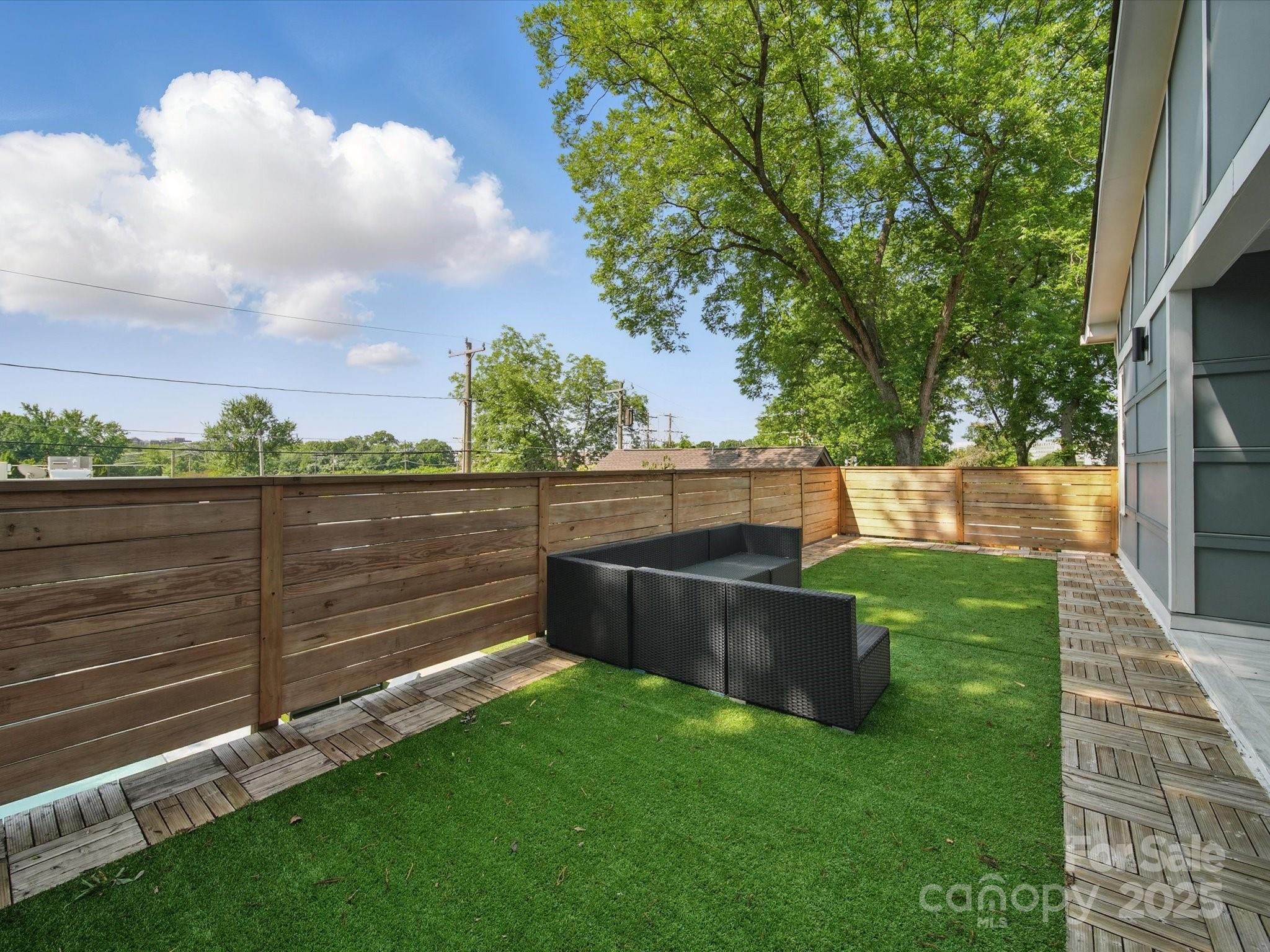 708 Cross Trail Drive Property Photo 25