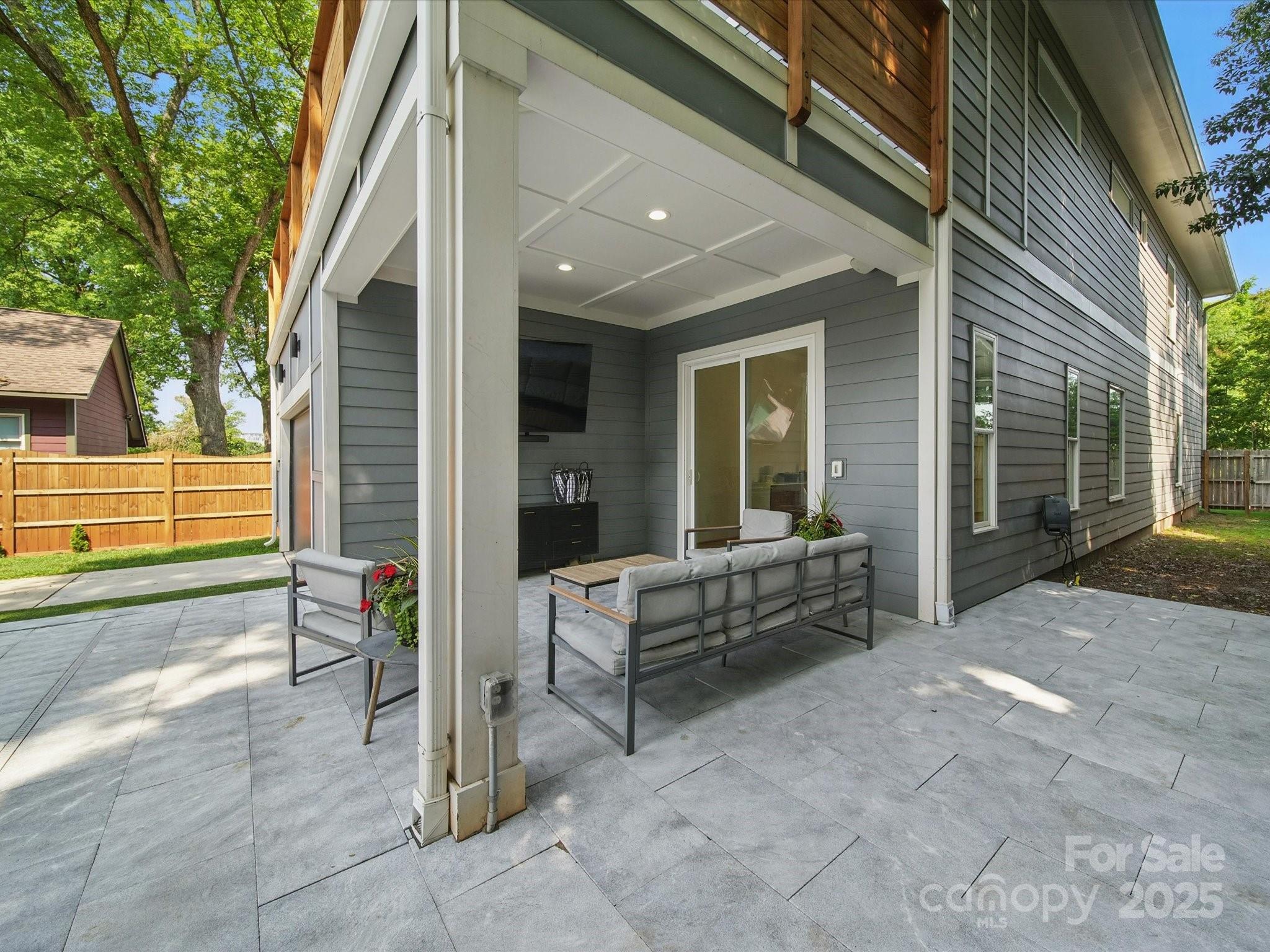 708 Cross Trail Drive Property Photo 41