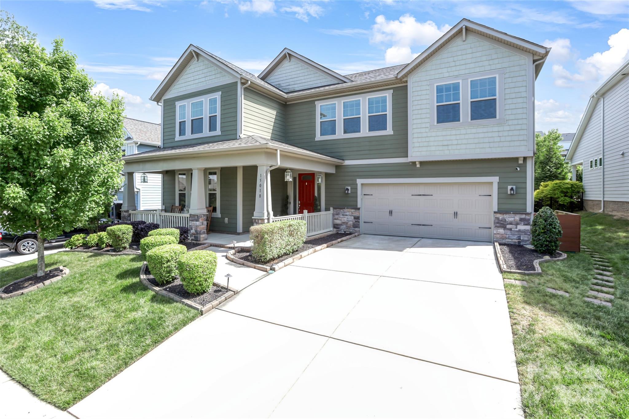 15018 Marymont Avenue Property Photo 2