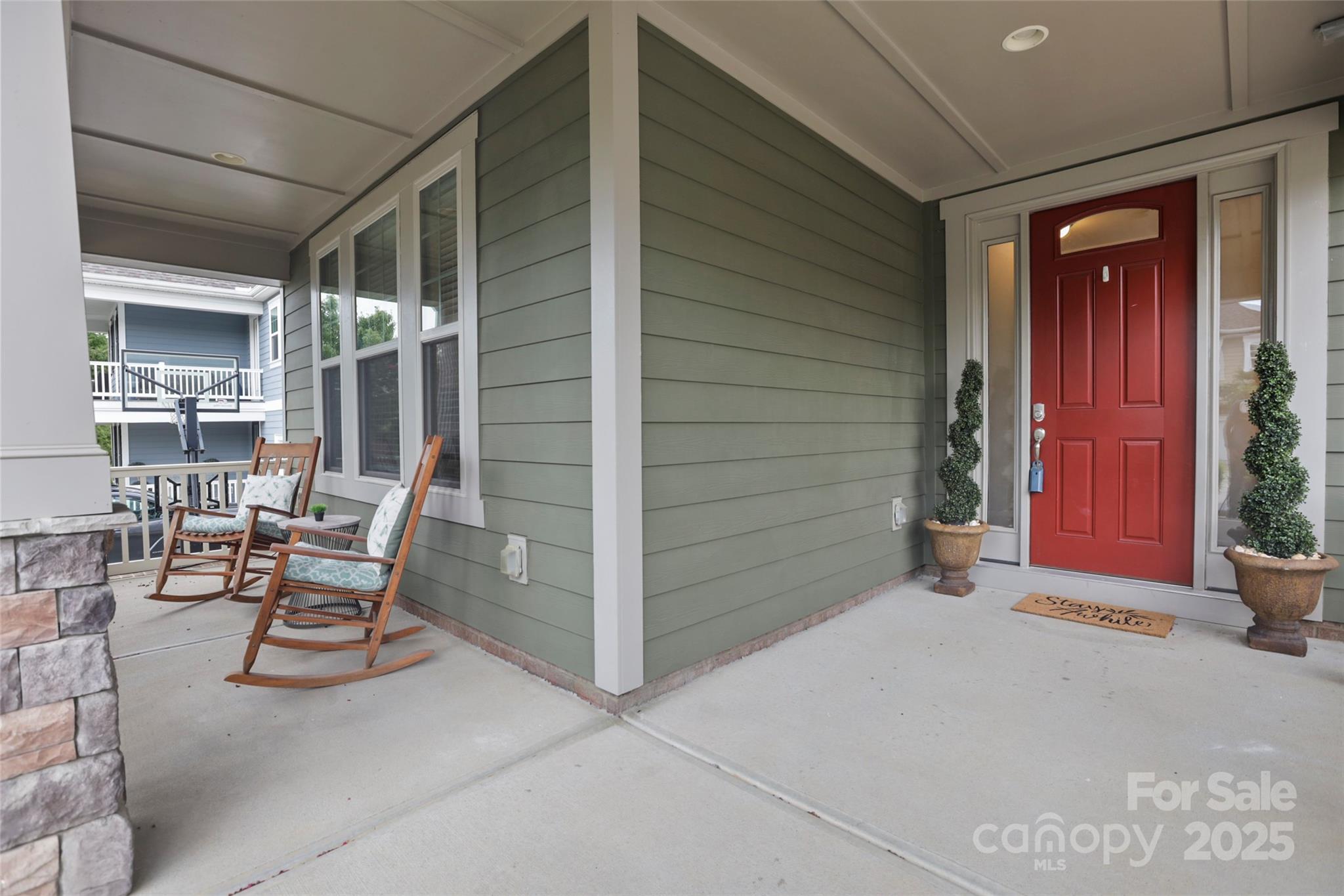 15018 Marymont Avenue Property Photo 3