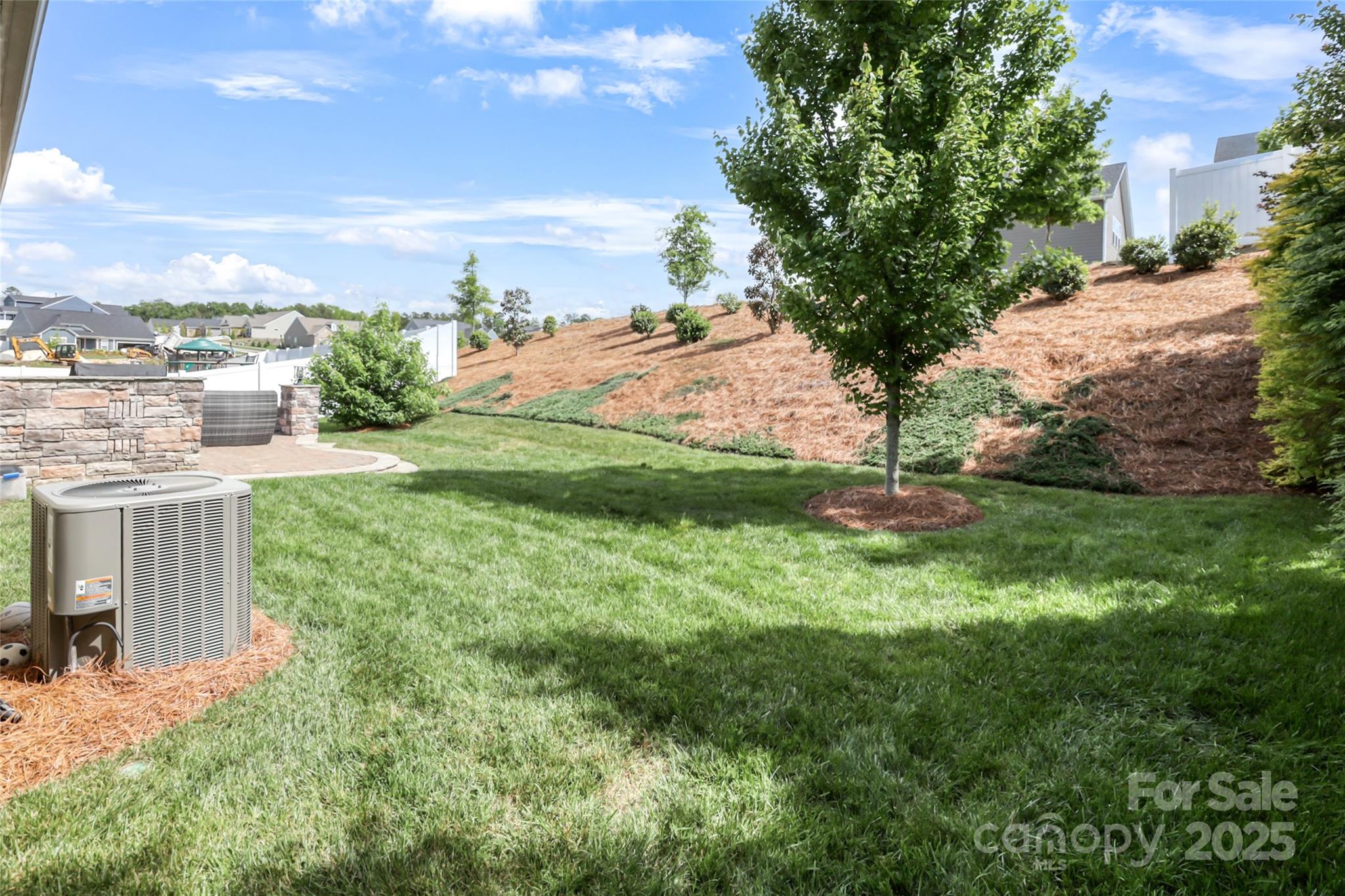 15018 Marymont Avenue Property Photo 19