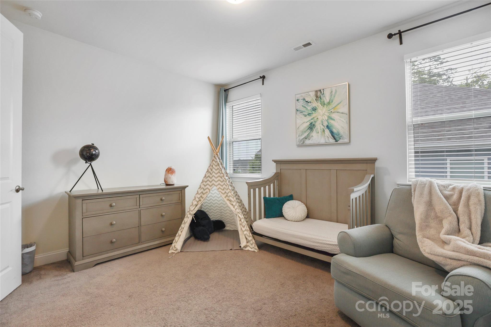 15018 Marymont Avenue Property Photo 30