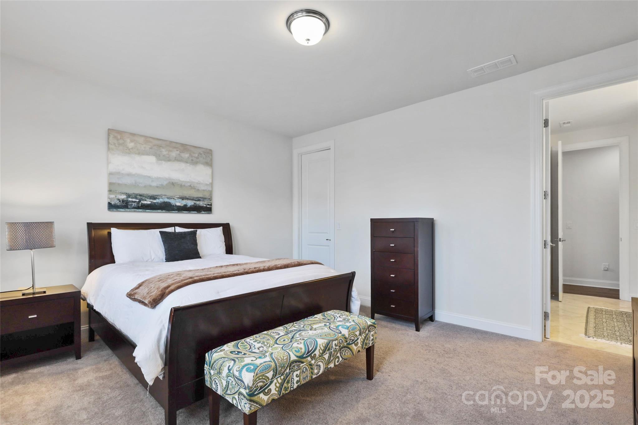 15018 Marymont Avenue Property Photo 34