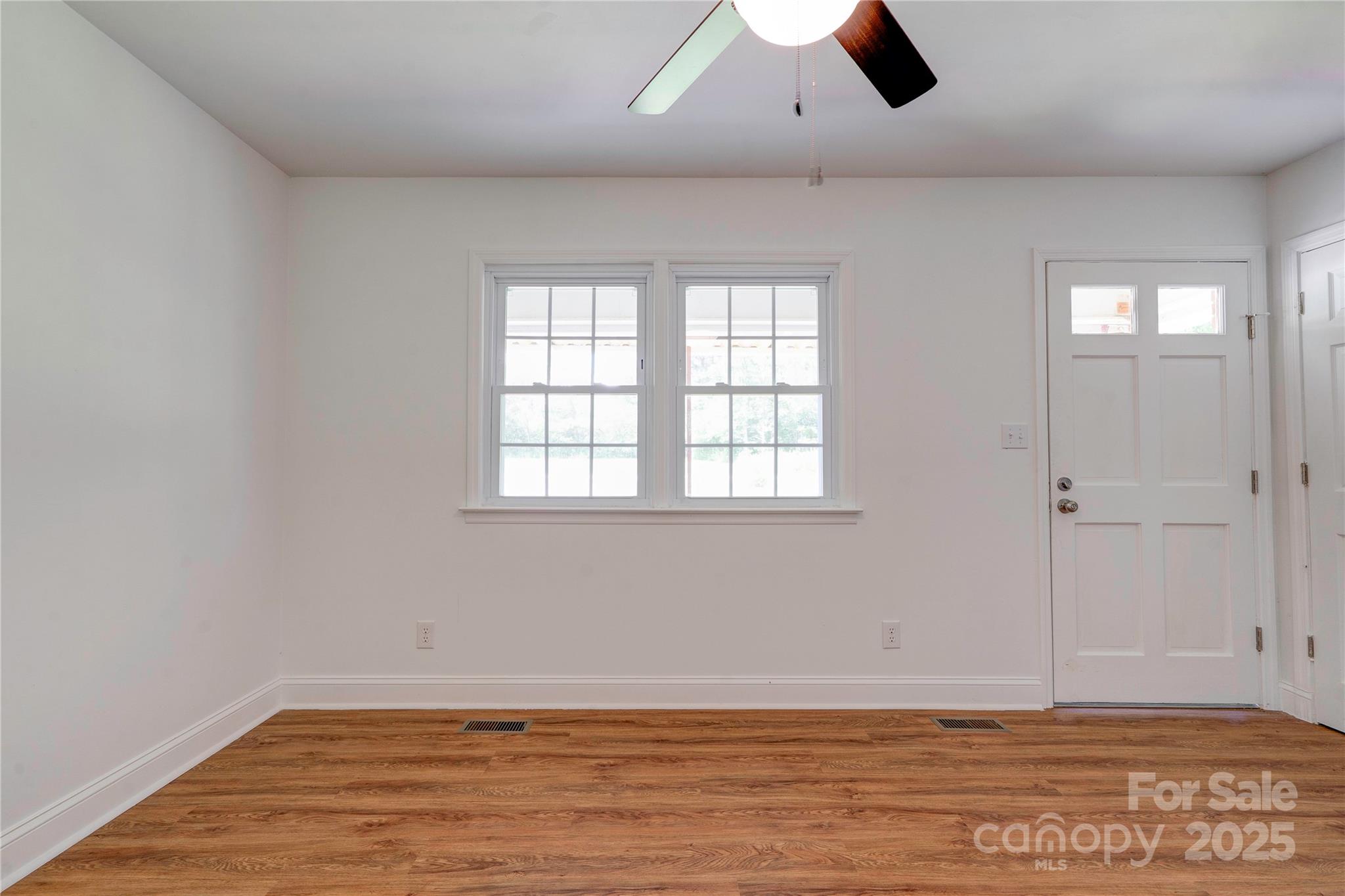 231 London Road Property Photo 4