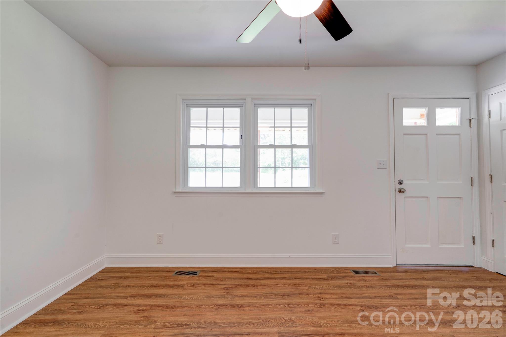 231 London Road Property Photo 5