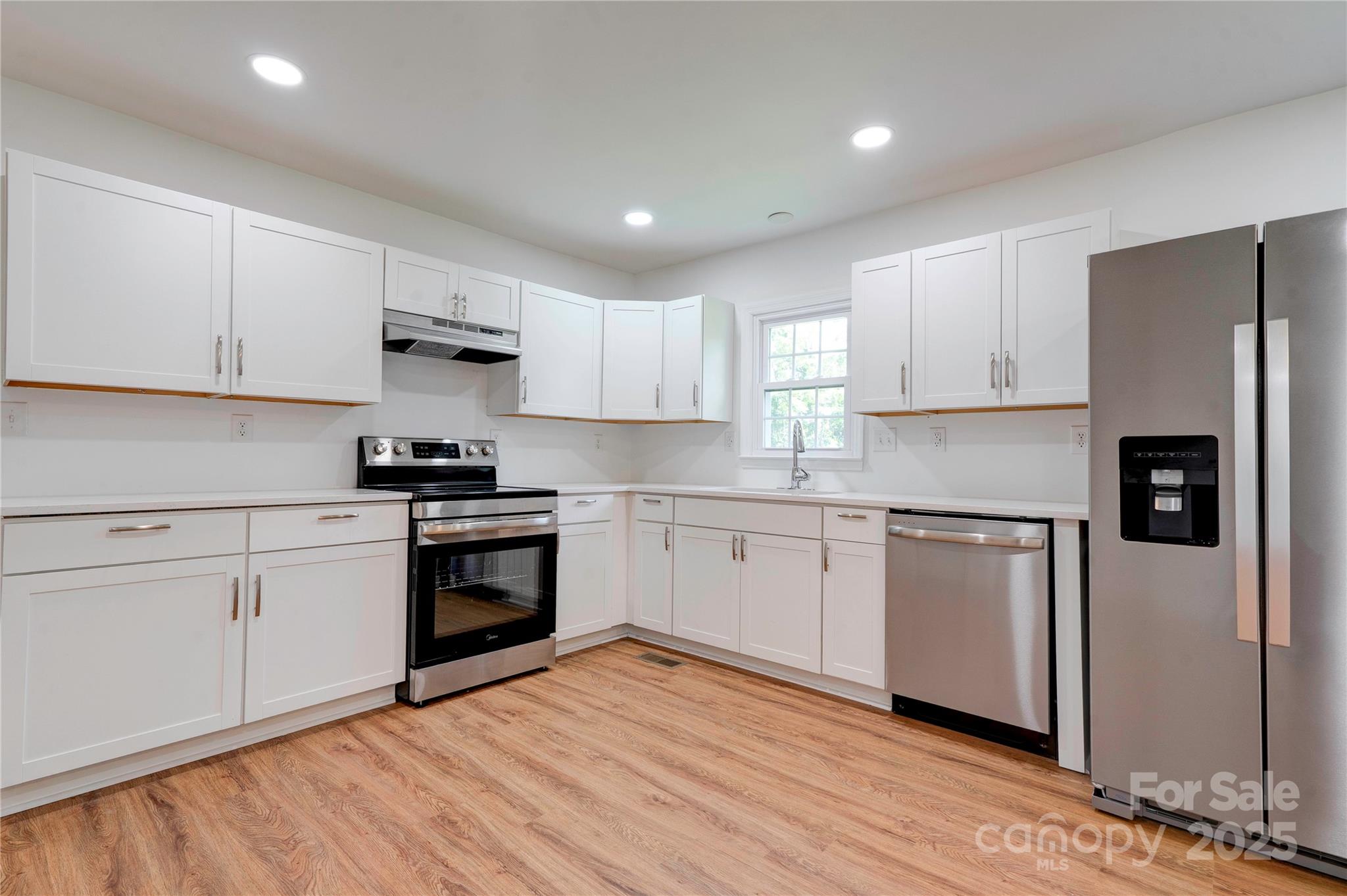 231 London Road Property Photo 8