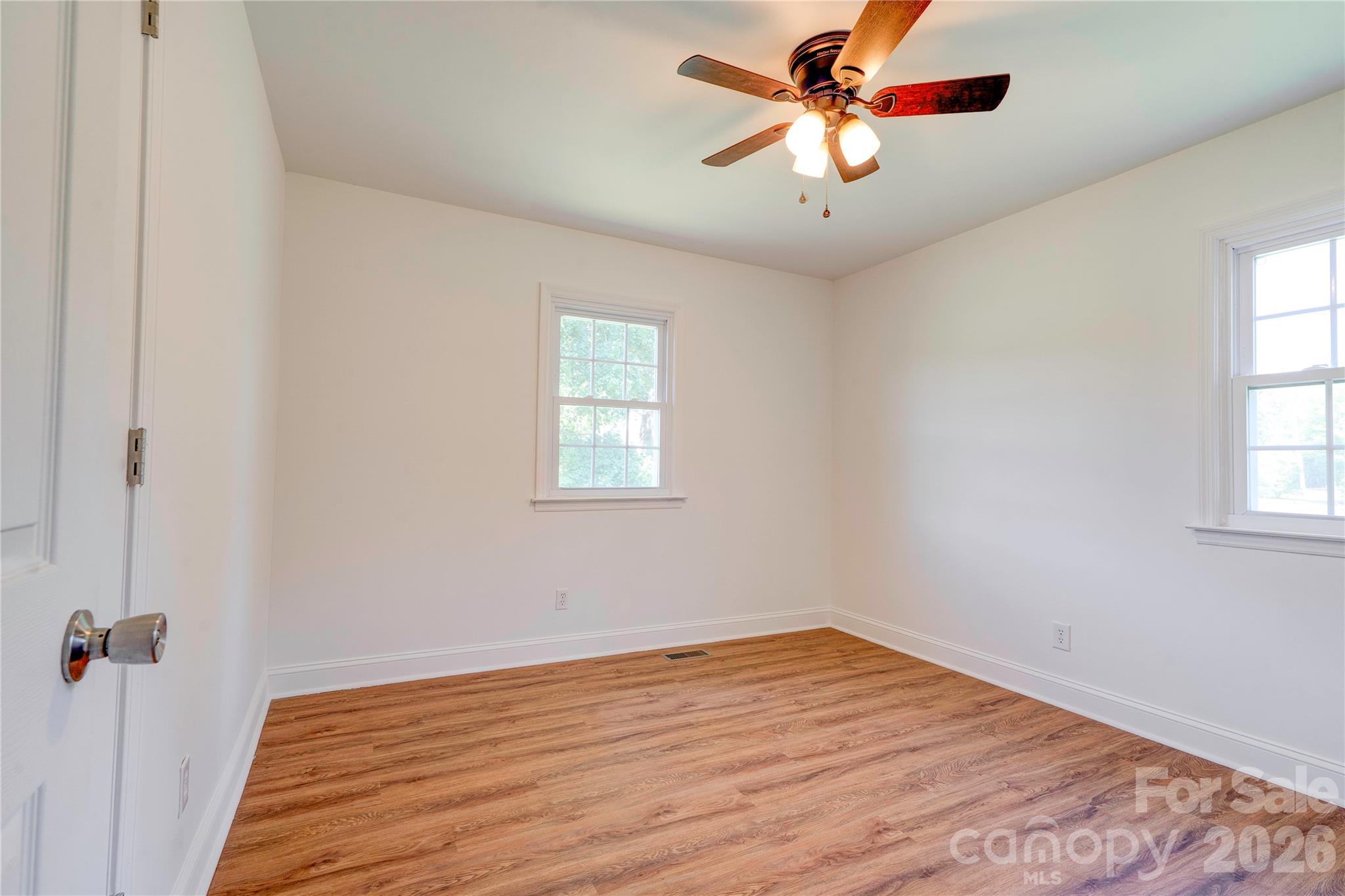 231 London Road Property Photo 17