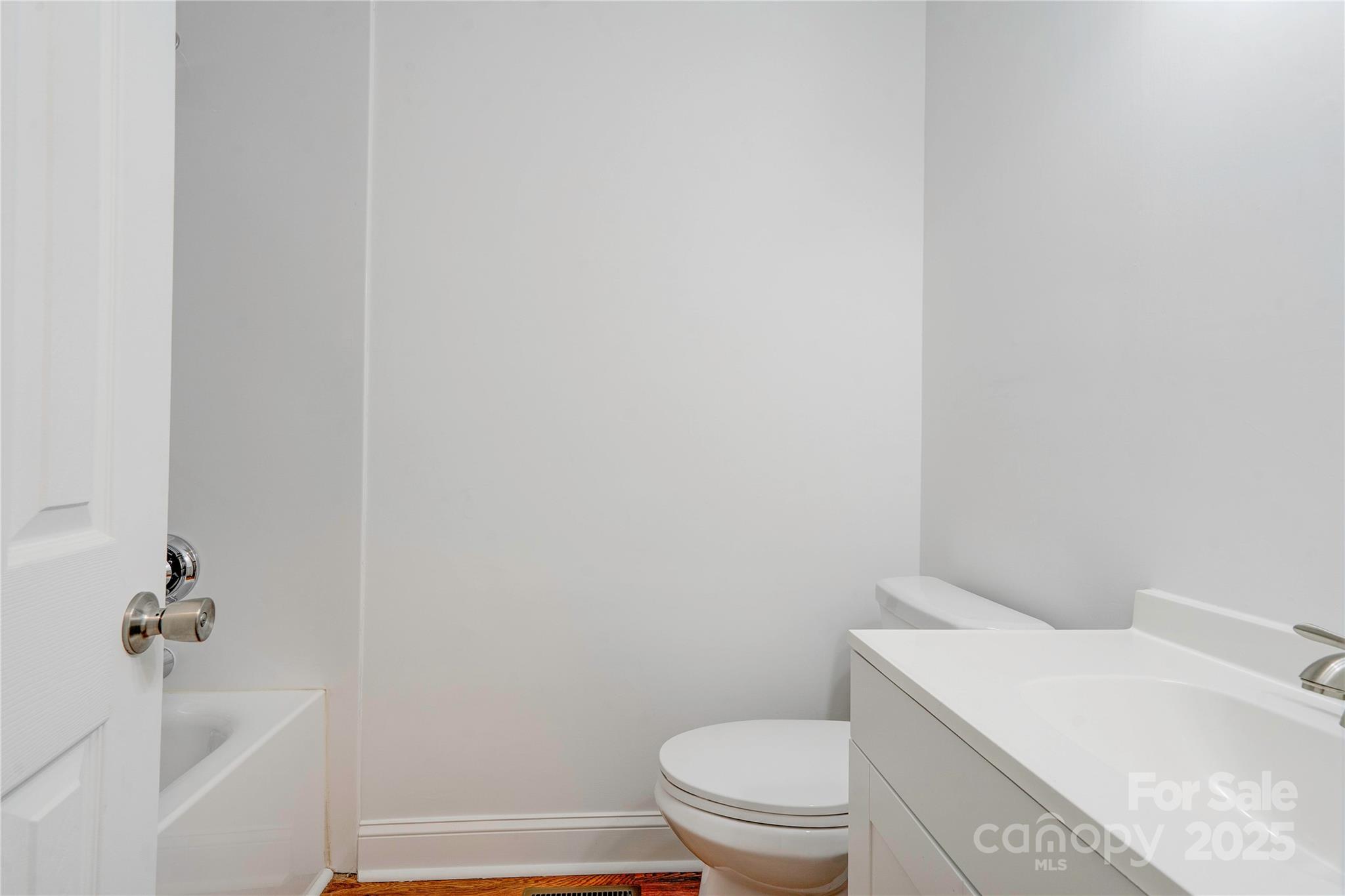 231 London Road Property Photo 21