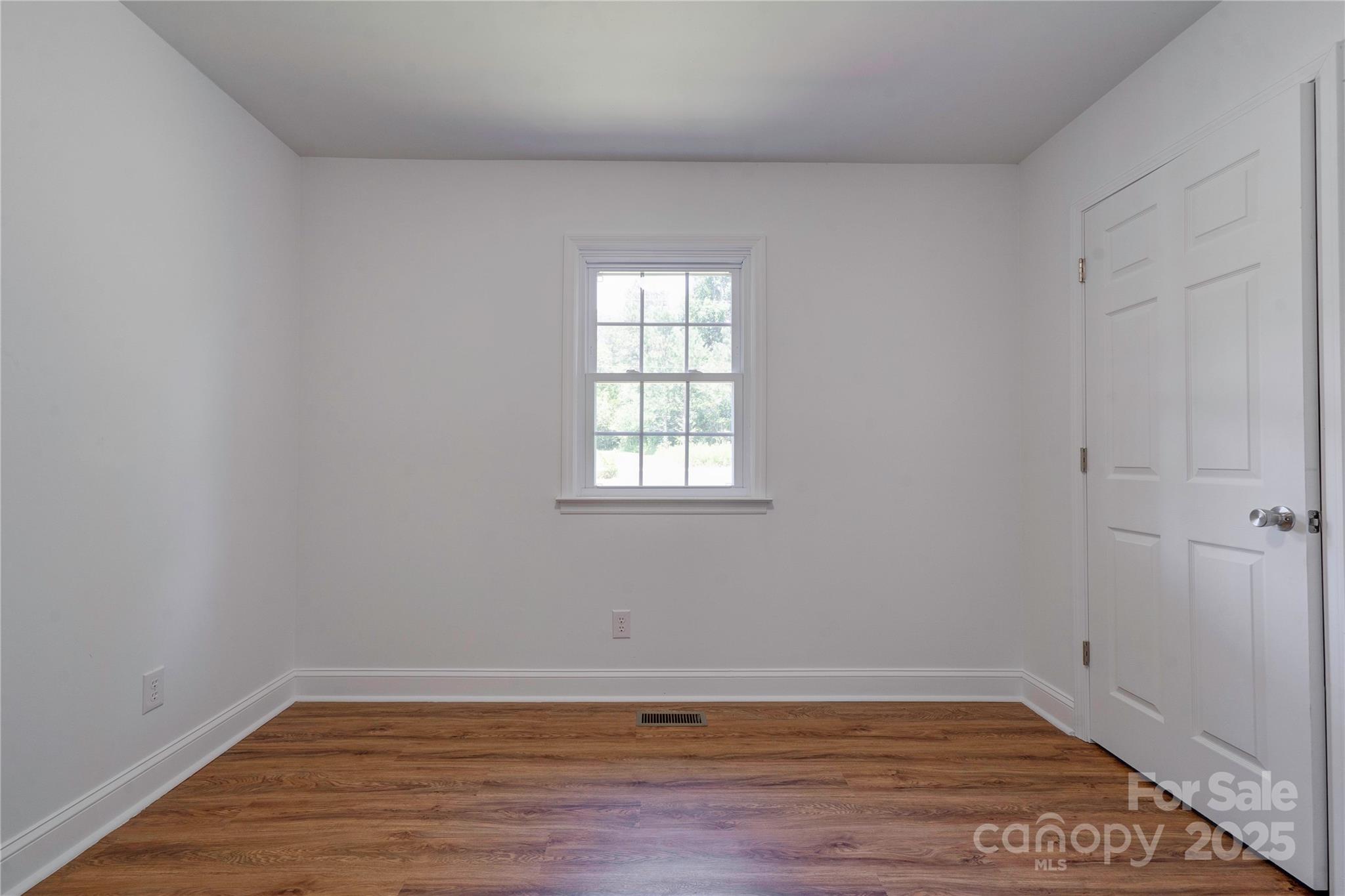 231 London Road Property Photo 23