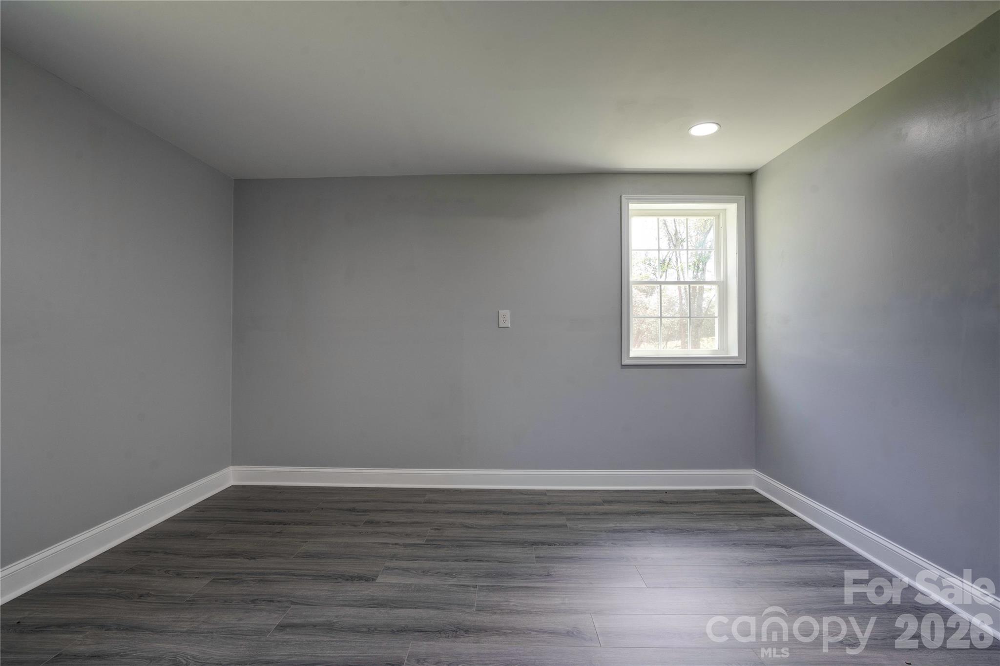 231 London Road Property Photo 36