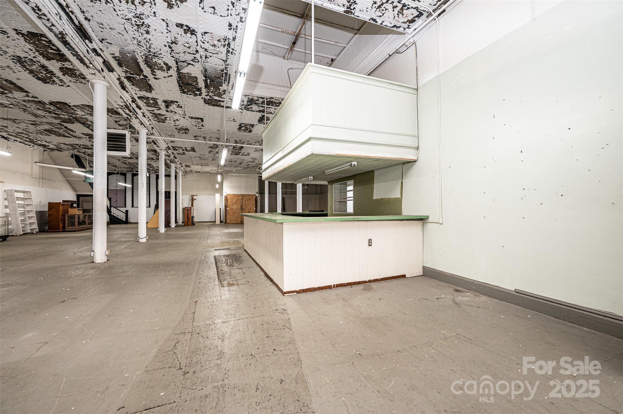 812 West Avenue Property Photo 7