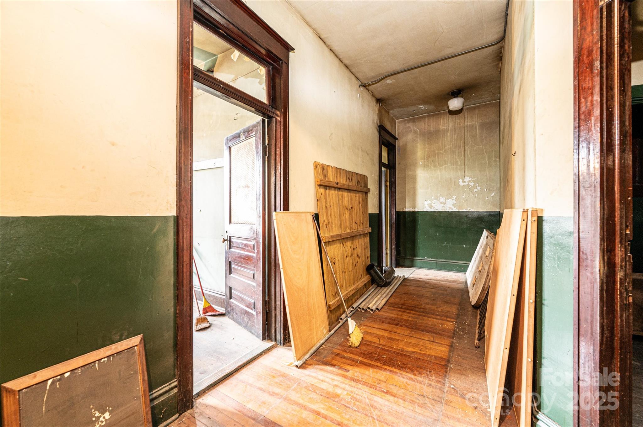 812 West Avenue Property Photo 17