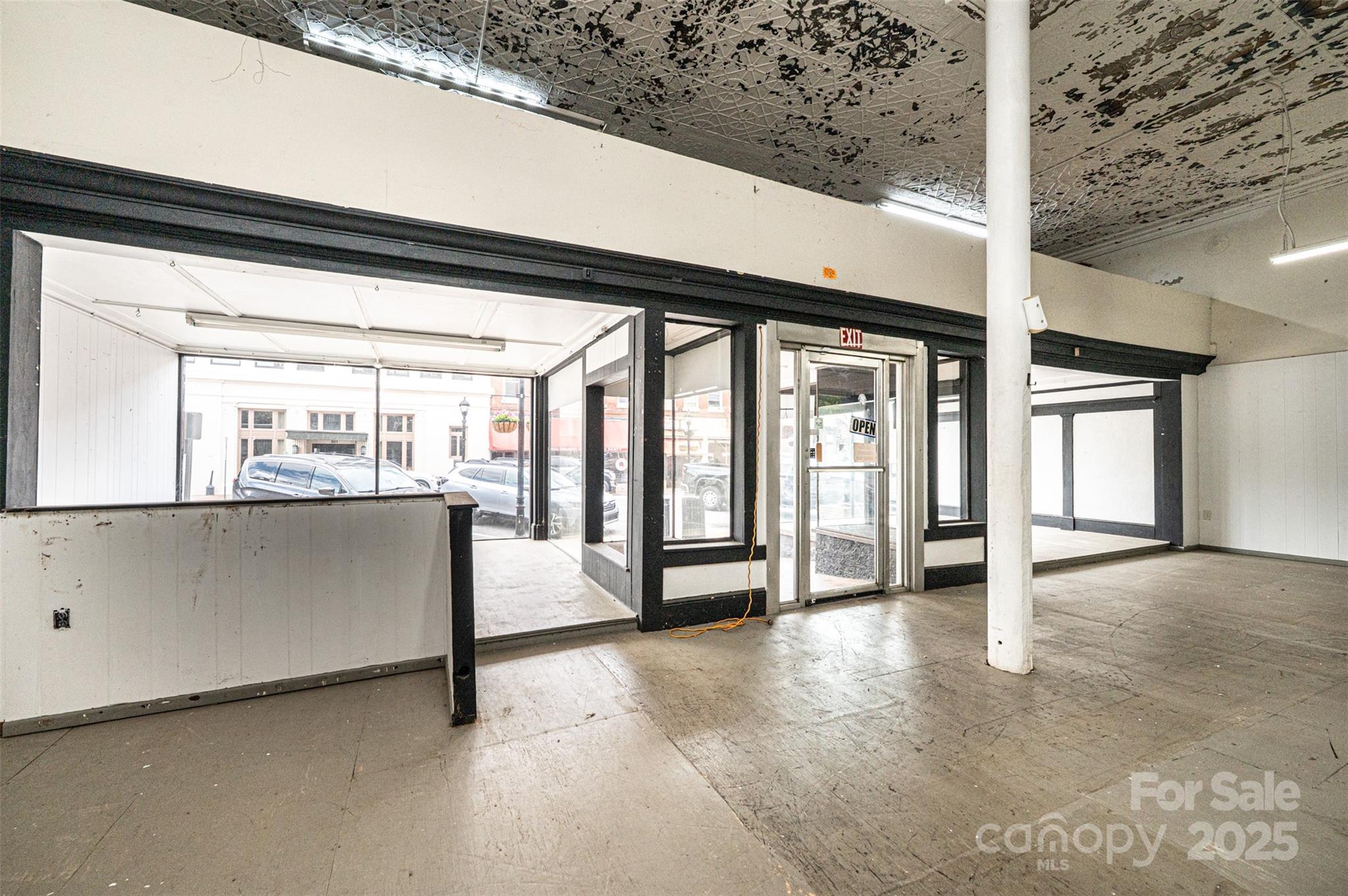 812 West Avenue Property Photo 26