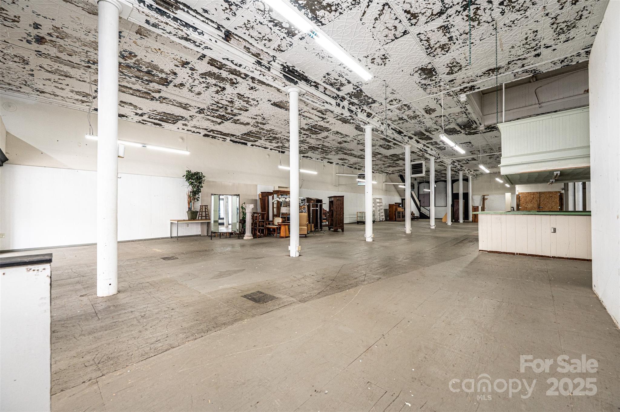 812 West Avenue Property Photo 28