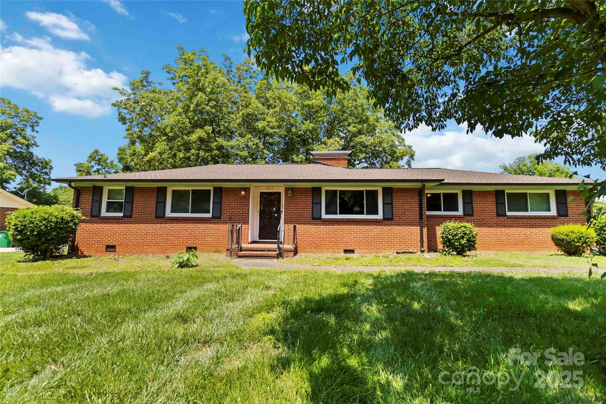 5111 Tewkesbury Road Property Photo 4