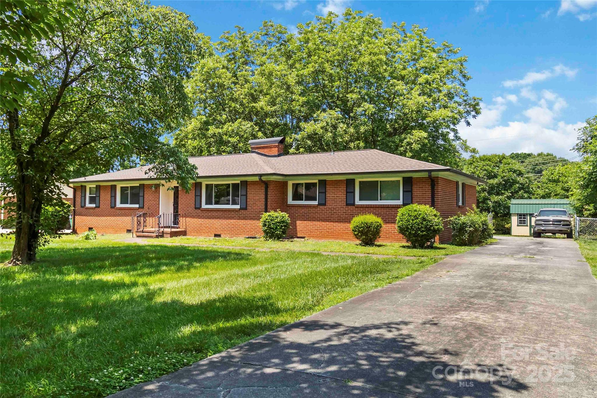 5111 Tewkesbury Road Property Photo 5