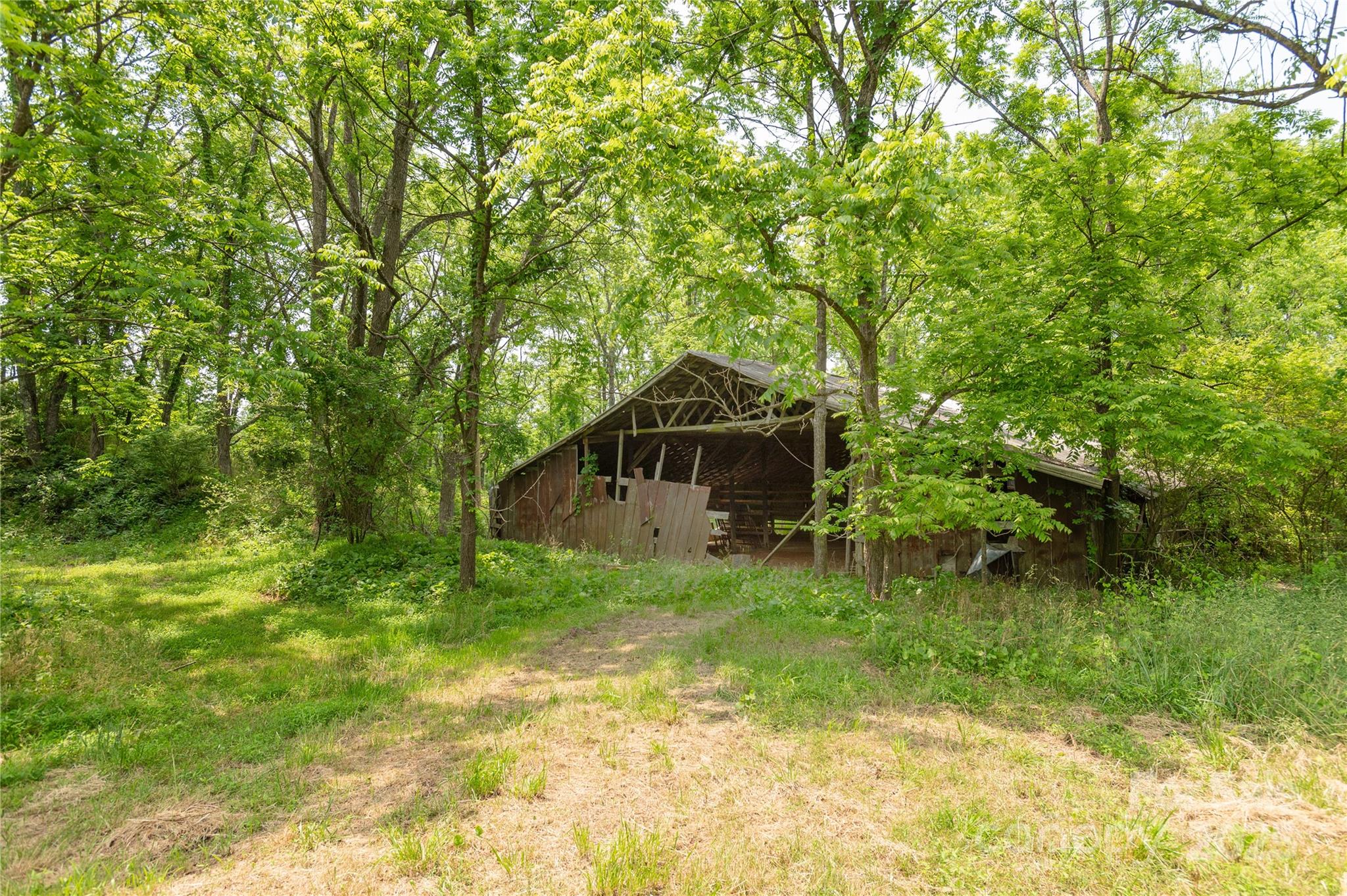 997 Tole Allison Road Property Photo 7