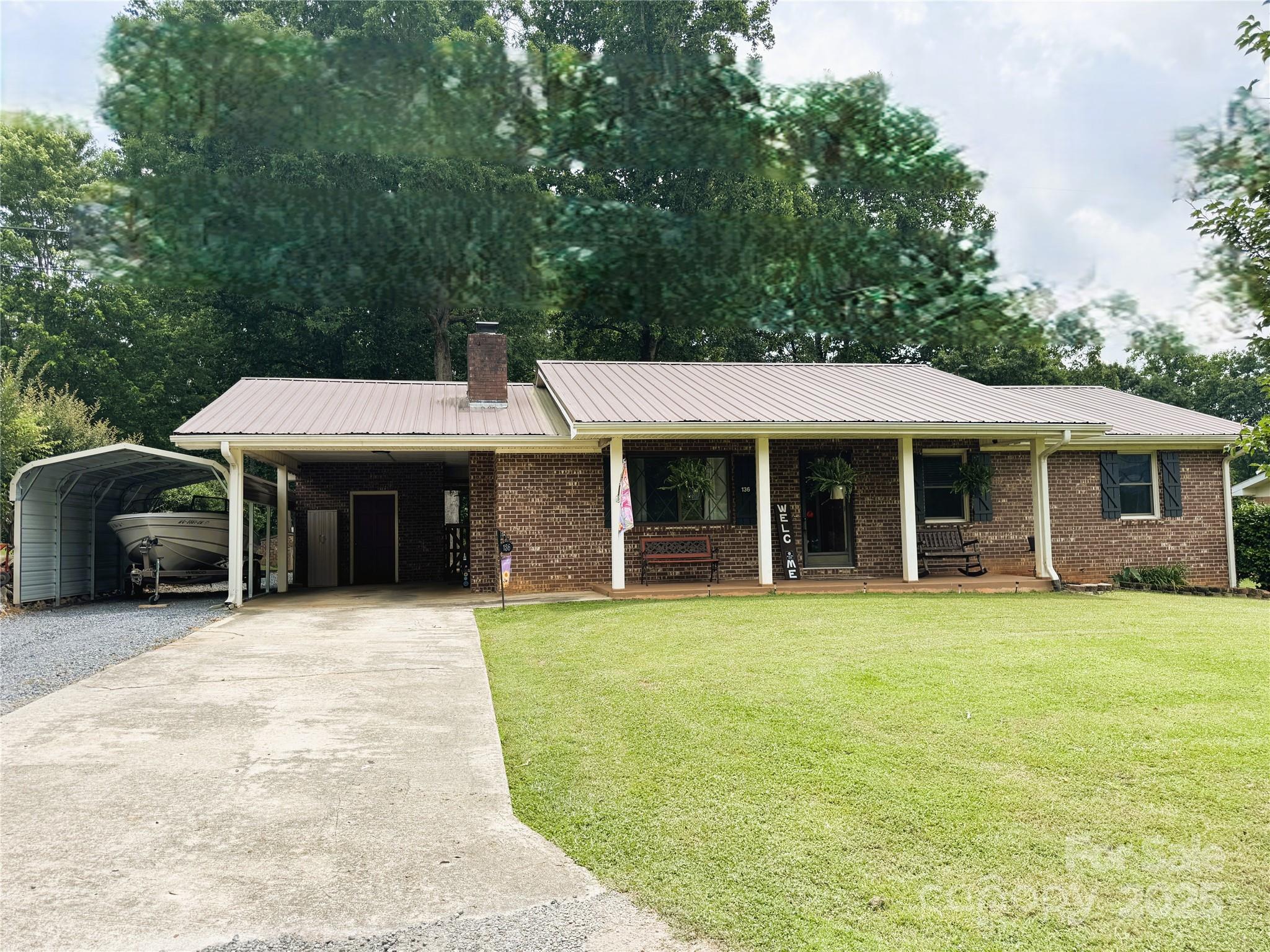 136 Christopher Road Property Photo 1