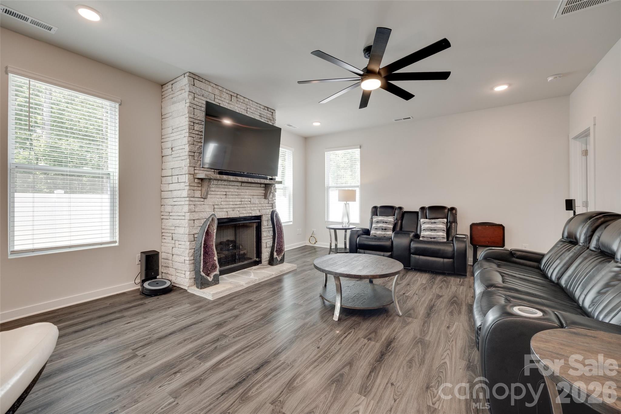 1195 Cavalier Lane Property Photo 15