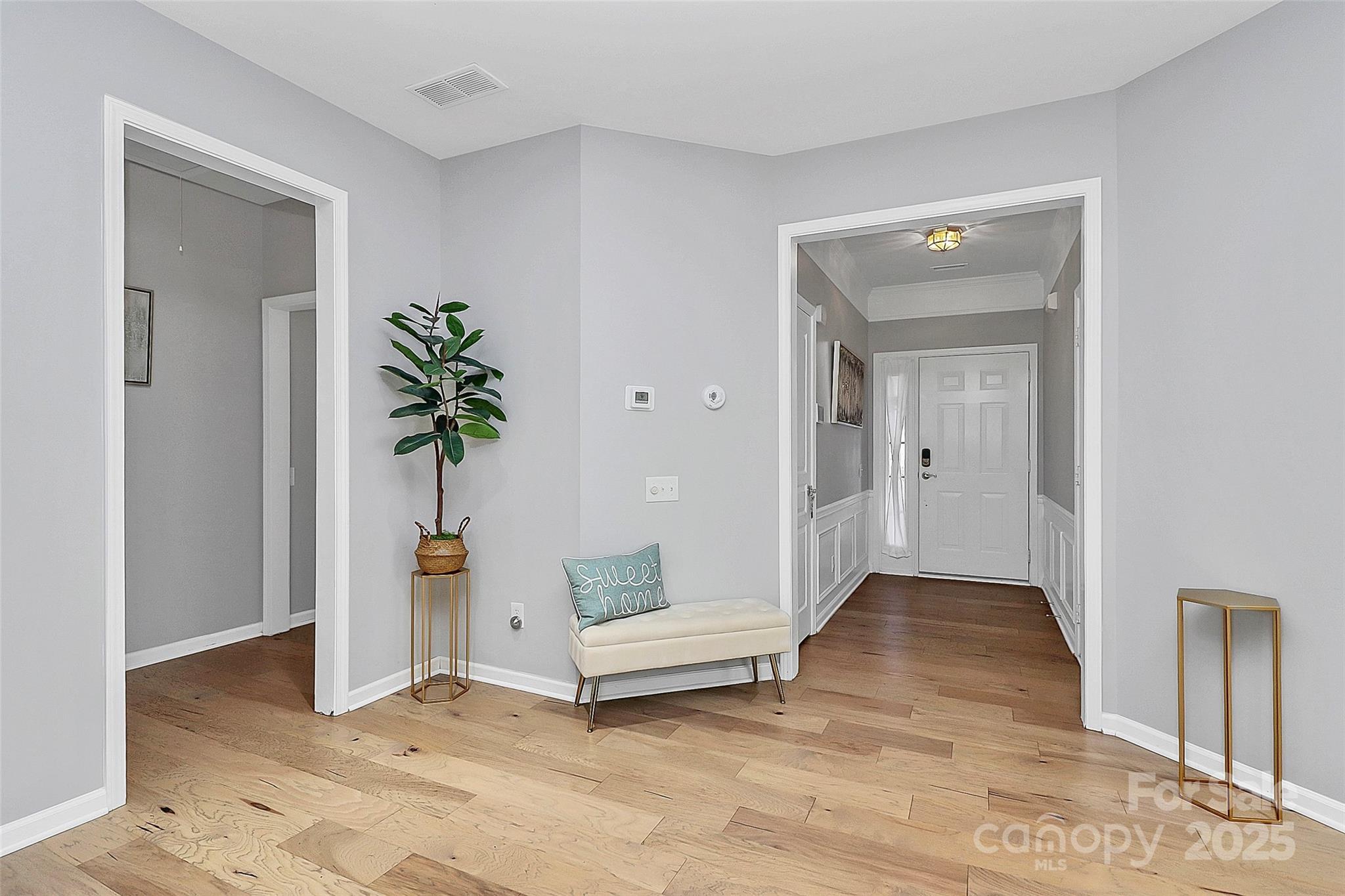 8722 Heron Glen Drive Property Photo 2