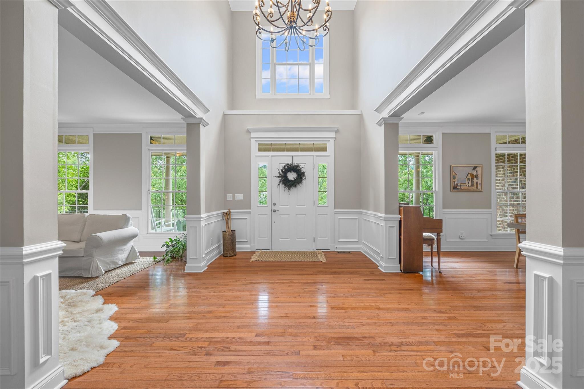 927 Cove Point Lane Property Photo 3
