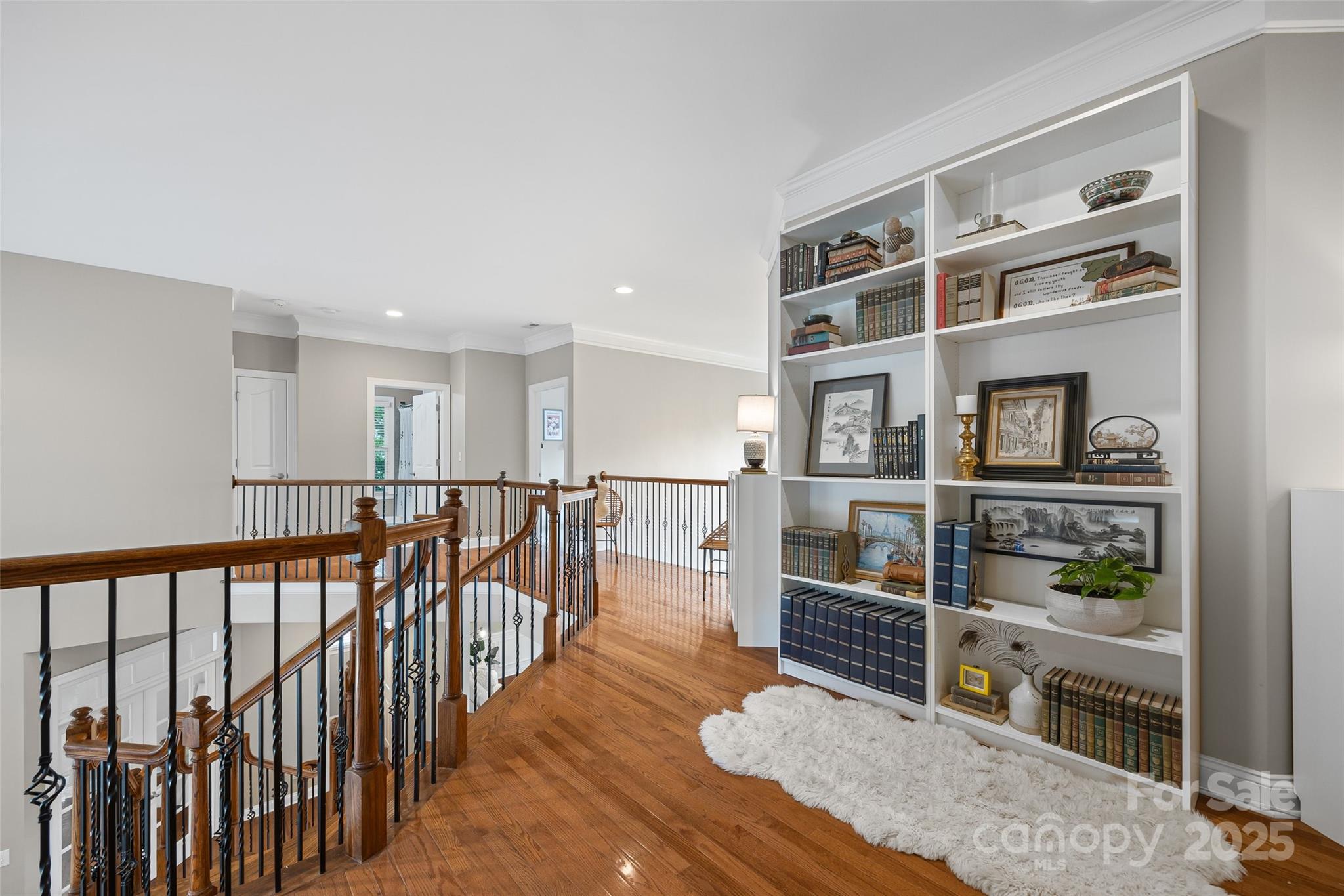 927 Cove Point Lane Property Photo 18