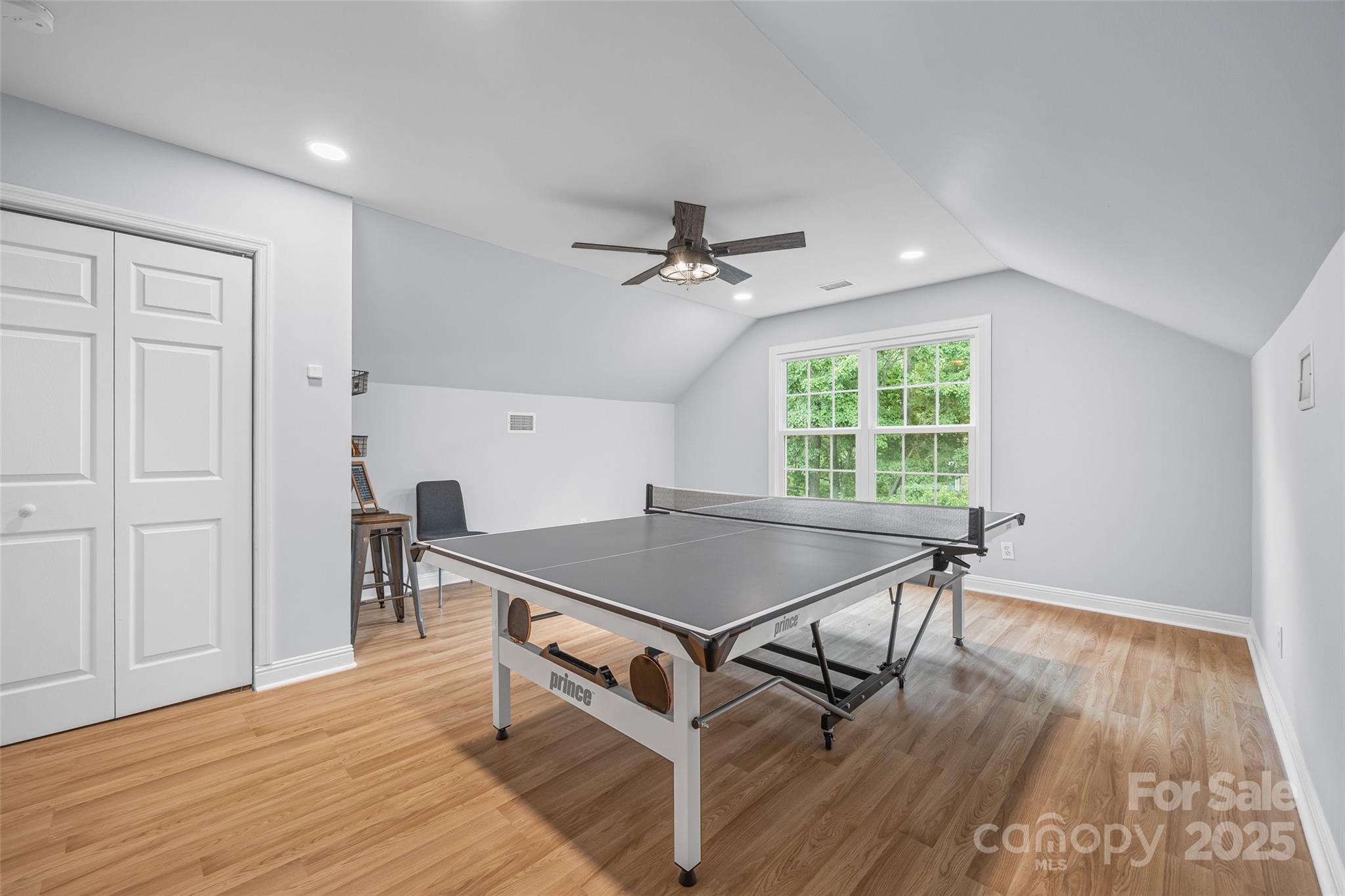 927 Cove Point Lane Property Photo 33